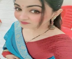 Influencer Marketing for Fashion & Apparel by Priyanka