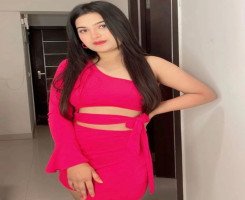 Pranaali Bibekar -  Beauty Influencer